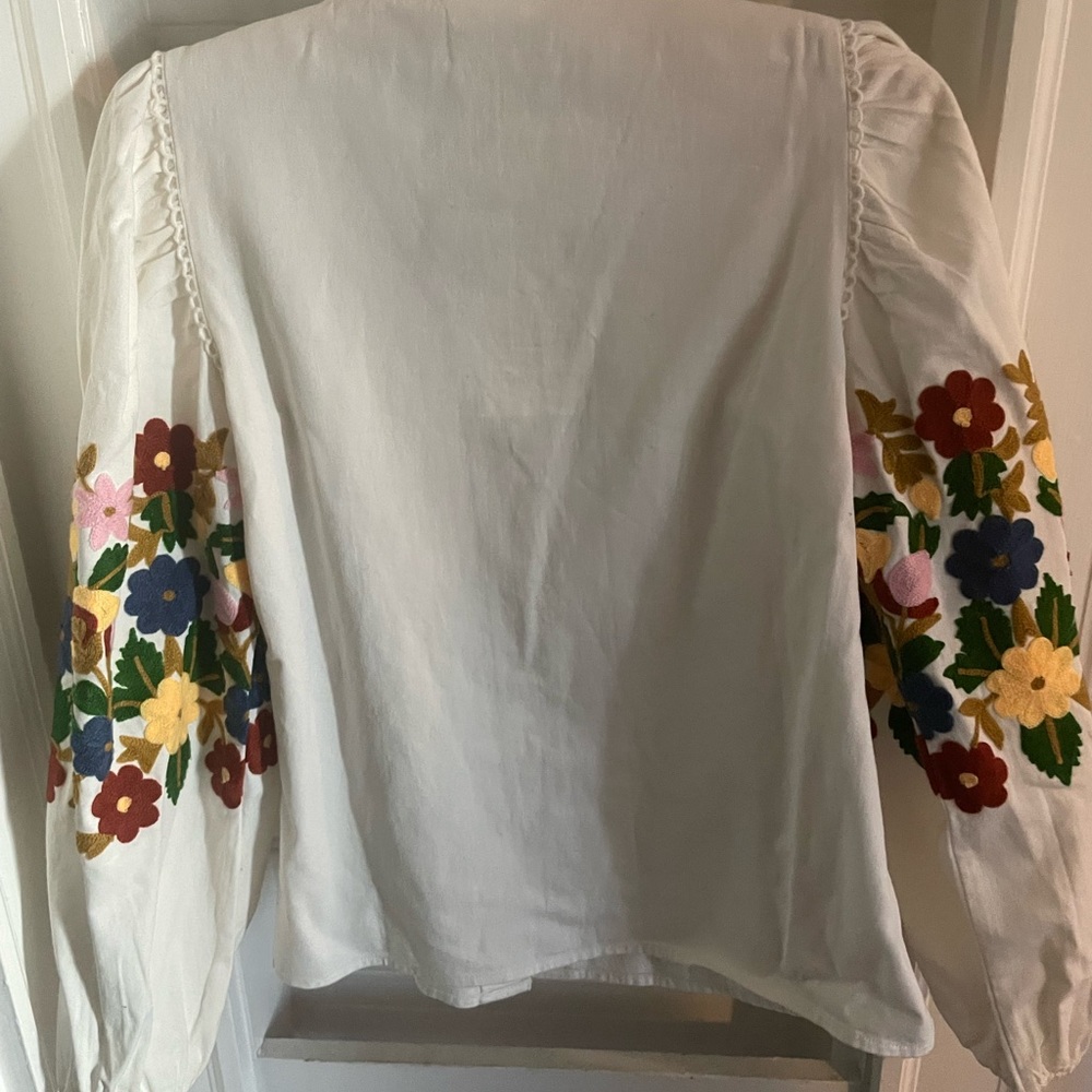 Sezane Reety White Button-Down Blouse with Multicolor Floral Embroidery - Picture 6 of 9